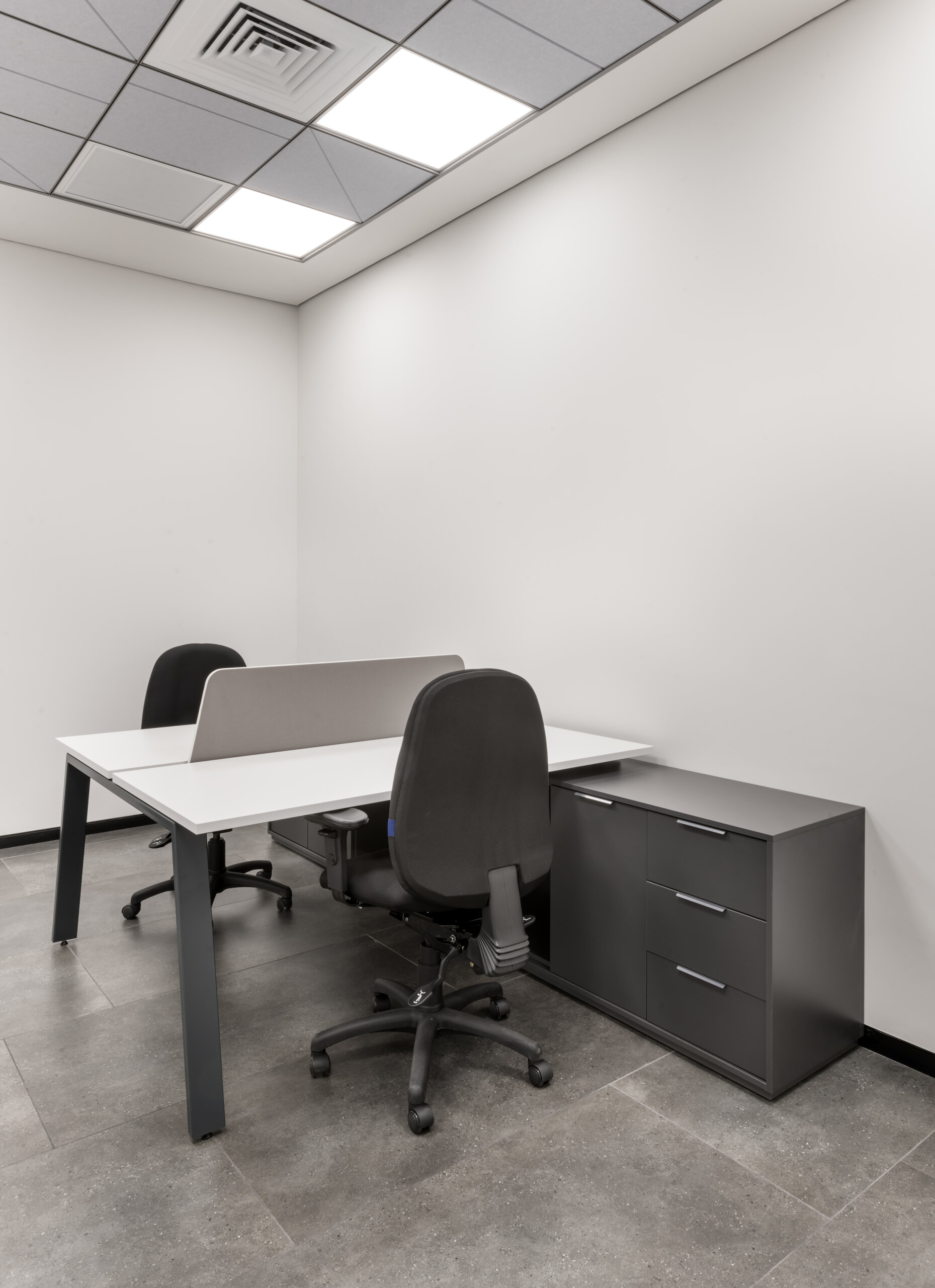 ENDOW-bench-table-שלוחה.jpg
